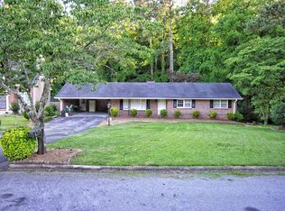 912 Belle Glade Dr, Stone Mountain, GA