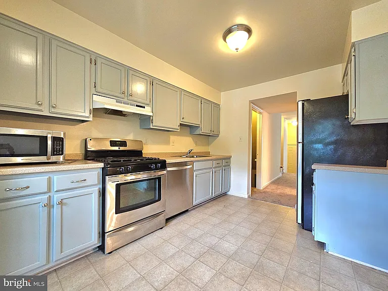 4802 Treasure Ct — Photo 7