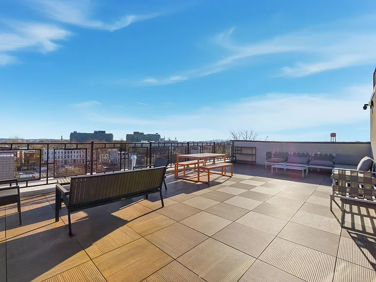 327 Communipaw Ave #403 — Photo 18