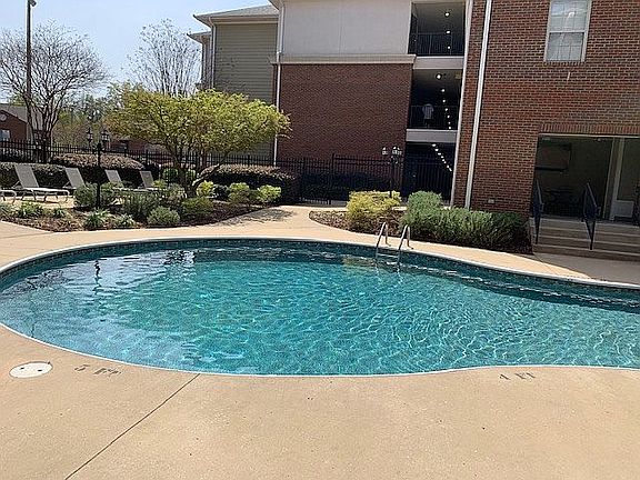 2nd image of 3218 Veterans Memorial Pkwy #1110
