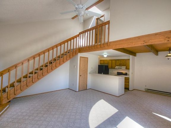 2nd image of 644 Malibu Dr SE