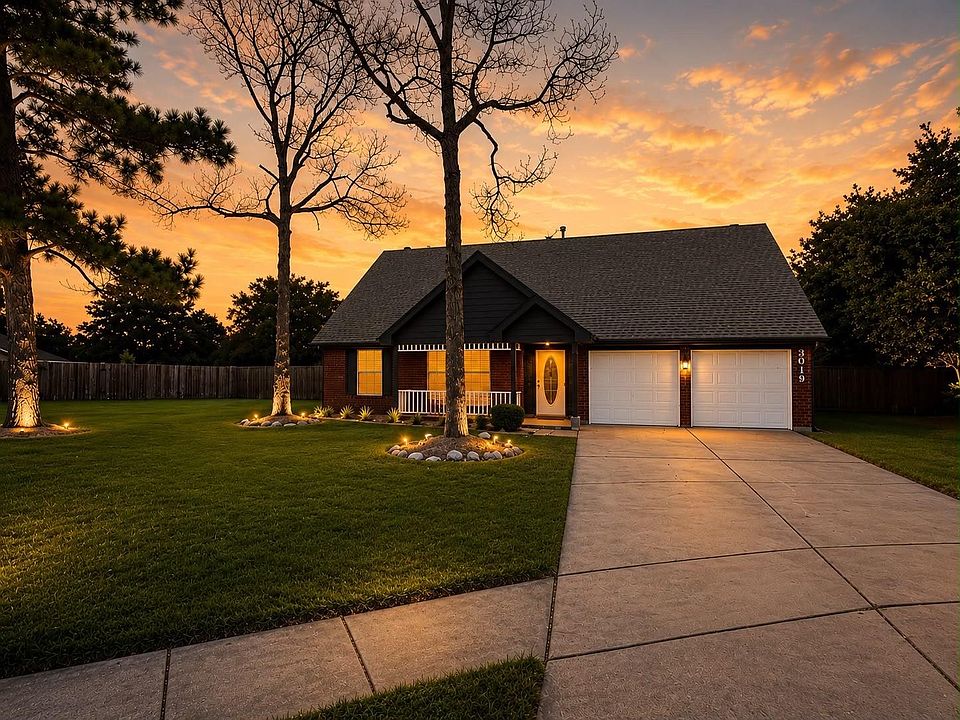 1st image of 3019 Lotus Ln