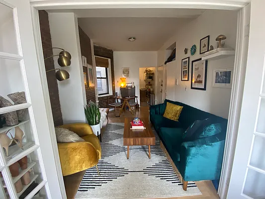 Rented by Mirador Real Estate | media 17