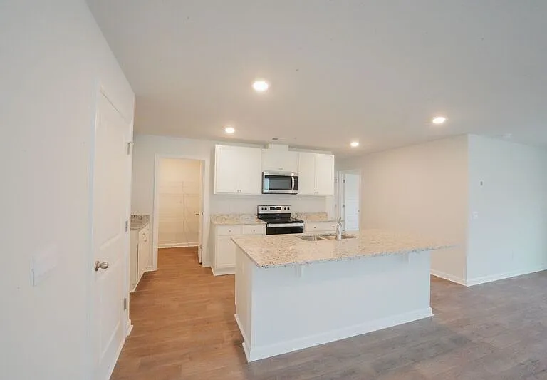 463 Coconut Dr — Photo 7