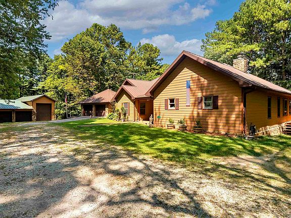 4th image of 111 Woodland Trl