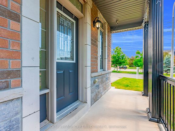 4th image of 59 Rimrock Cres