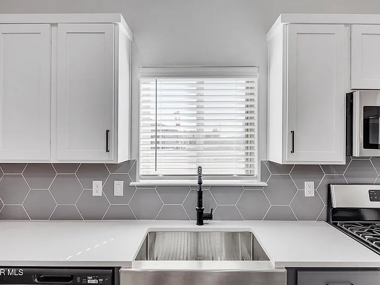 10705 Troy Aikman Dr — Photo 23