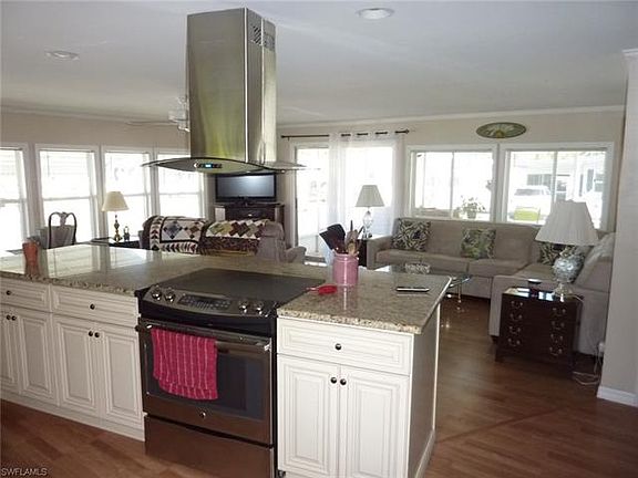 3rd image of 16605 Lantana Dr