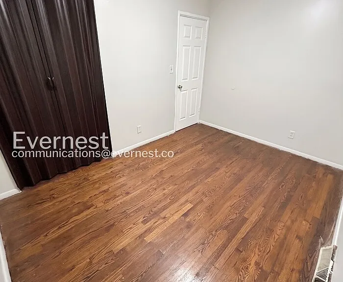 1359 Cove Ln — Photo 12