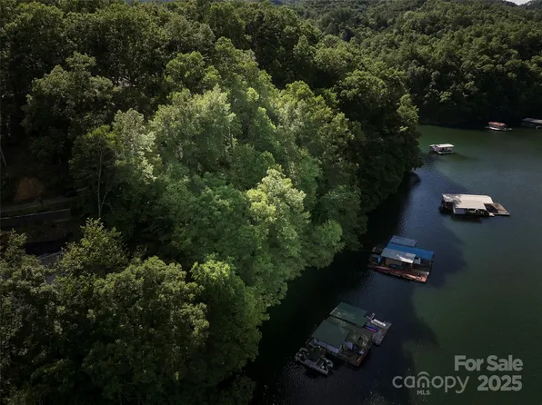 28 Panther Creek Rd, Almond, NC 28702