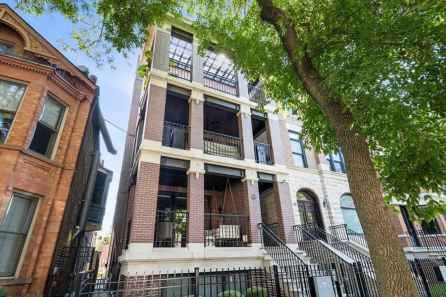 1st image of 1909 N Bissell St #3