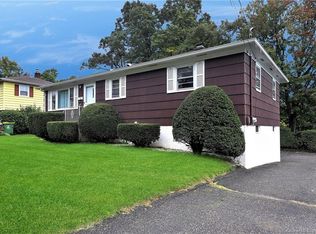251 Hewey St, Waterbury, CT 06708