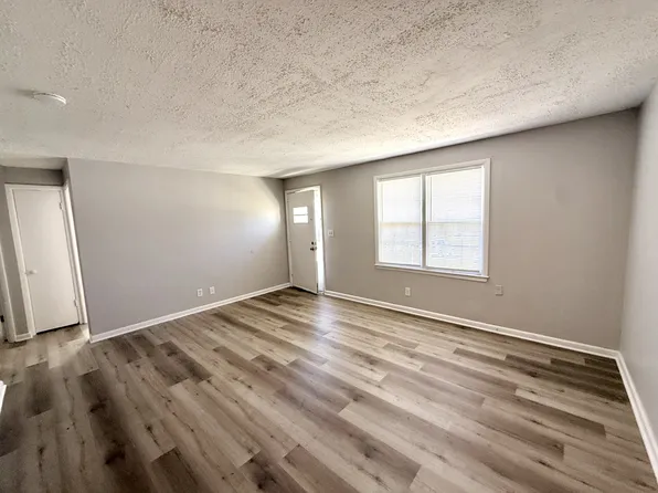 5941 Raytown Rd APT D, Kansas City, MO 64133