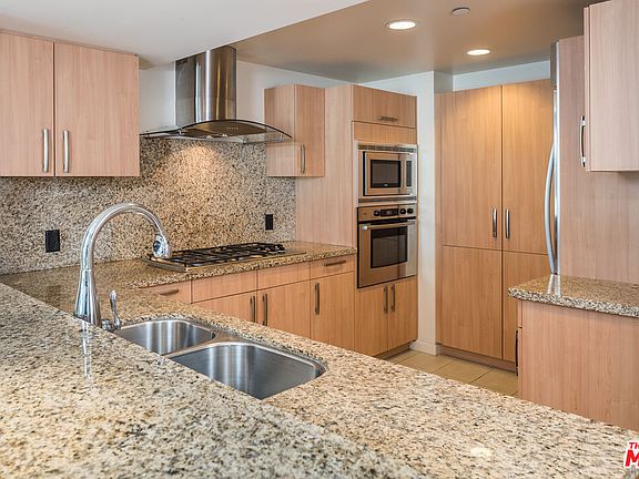 3rd image of 13650 Marina Pointe Dr Unit 1608