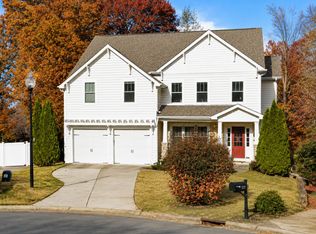 8003 Rittenhouse Cir, Charlotte, NC 28270