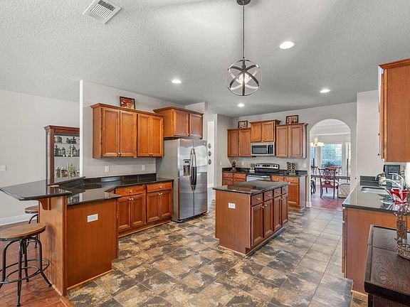 5th image of 129 Mussett Bayou Ct