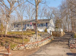 61 Chestnut Tree Hill Rd, Oxford, CT 06478