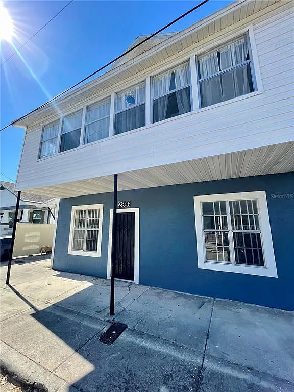1 bed, 1.0 bath, 500 sqft, $900 — Photo 1