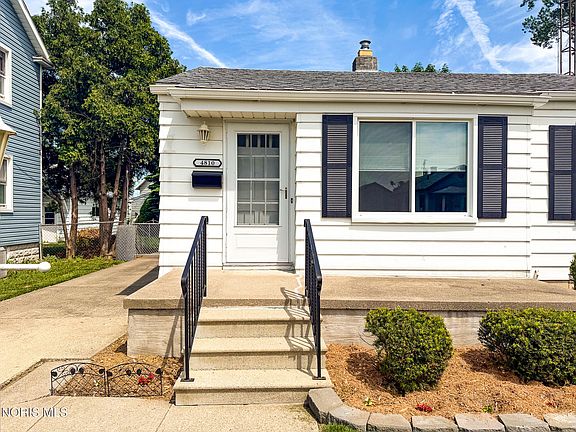 3rd image of 4810 295th St