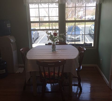3rd image of 511 Knollwood Ct