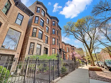 451 W Belden Ave #1R