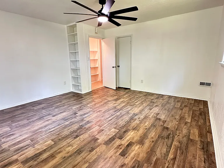 107 Wilkenson Dr NE — Photo 11