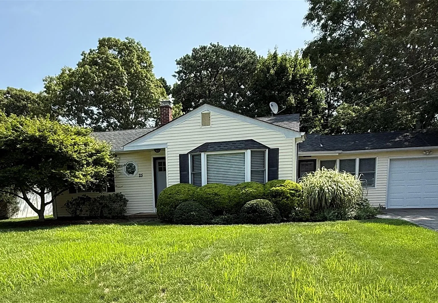 2 bed, 1.5 bath, 1054 sqft, $4,500 — Photo 1