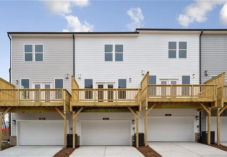 3051 Beacon Bend Xing — Photo 21