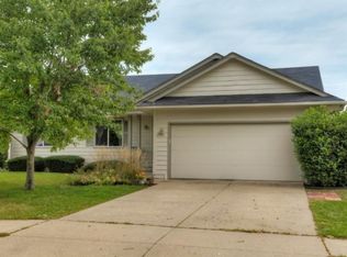2933 Shadow Creek Ln, Des Moines, IA 50320