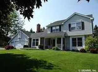 40 Branchbrook Dr, Henrietta, NY 14467