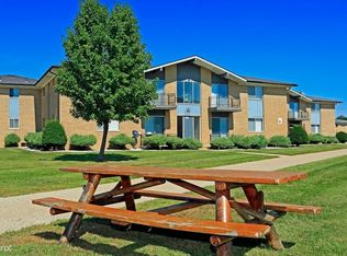 23560 Denton St APT 1, Clinton Township, MI 48036