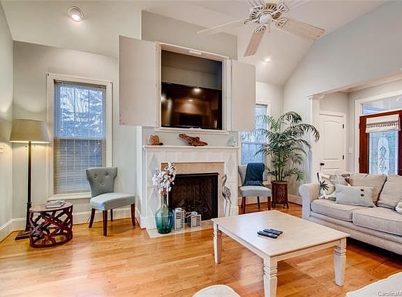 4th image of 8054 Mountain Shore Dr
