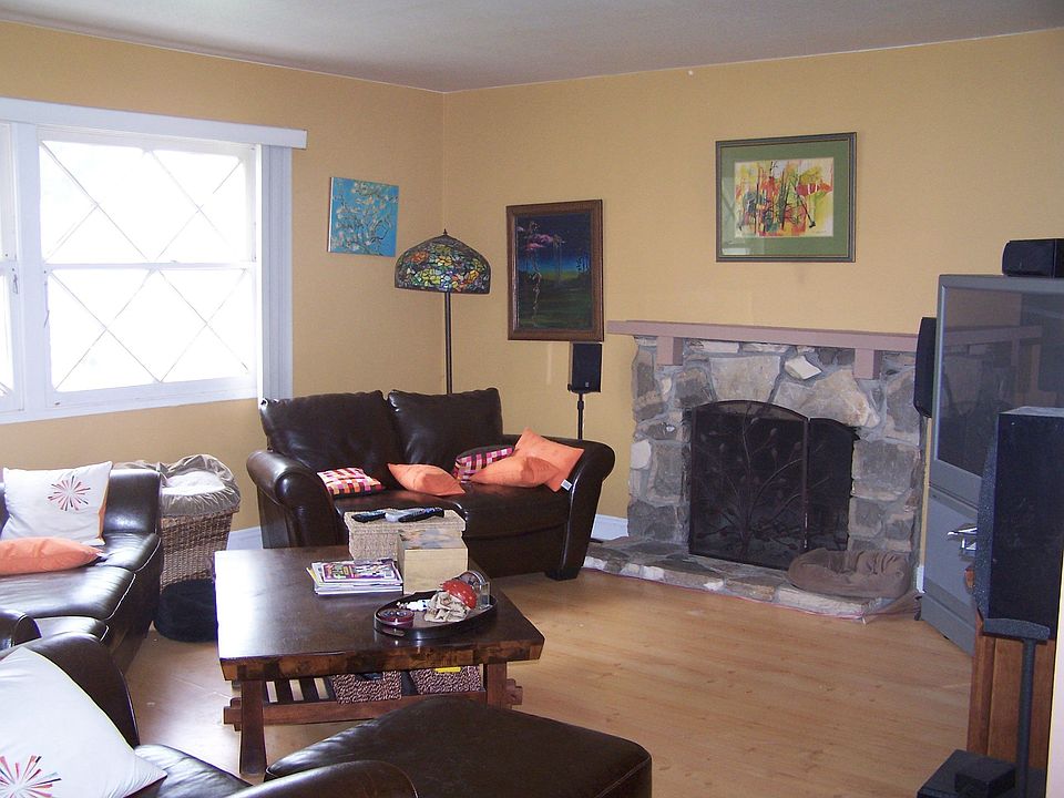 2nd image of 17071 Rotterdam Ln