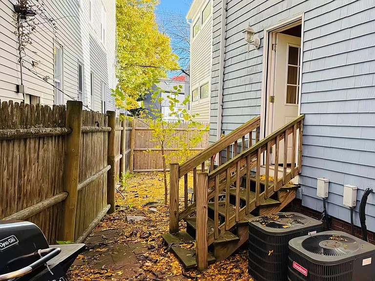 203 Clark St #203 — Photo 37