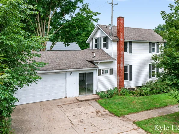 204 W South St, Hastings, MI 49058