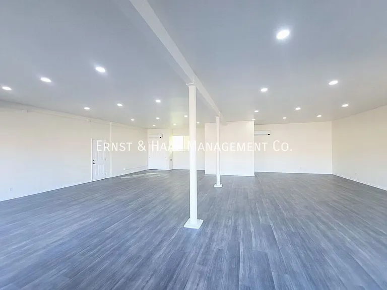 9422 Alondra Blvd — Photo 2
