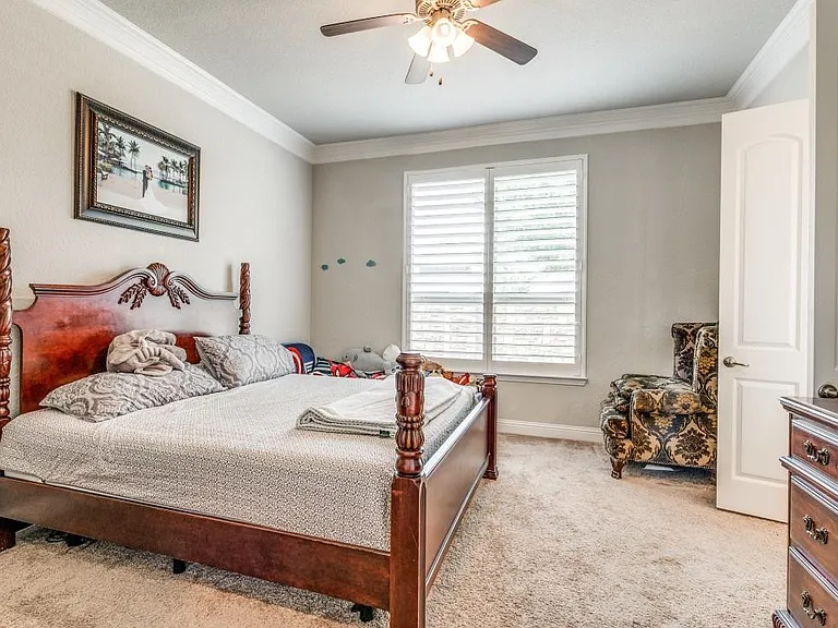 7157 Chelsea Dr — Photo 9