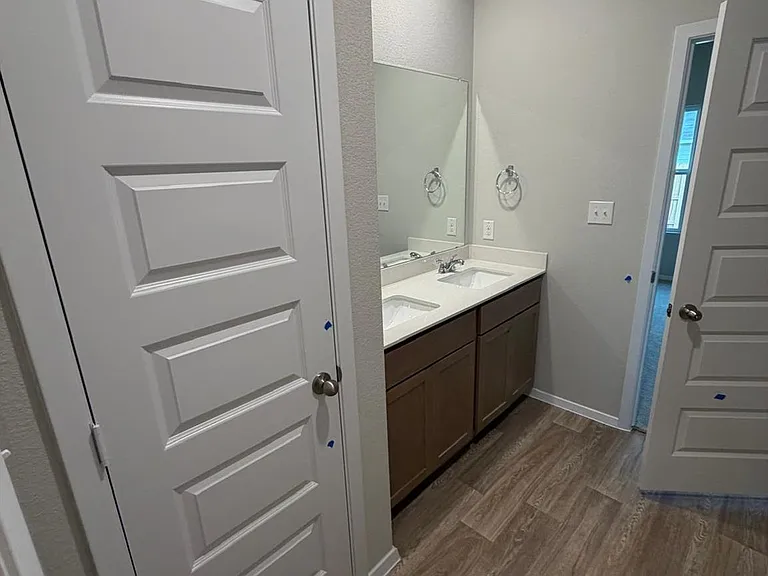 2615 Deren Ln — Photo 5