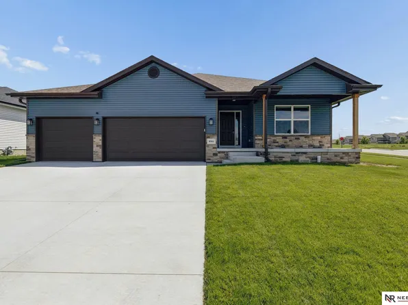 8901 Kinzie St, Lincoln, NE 68507