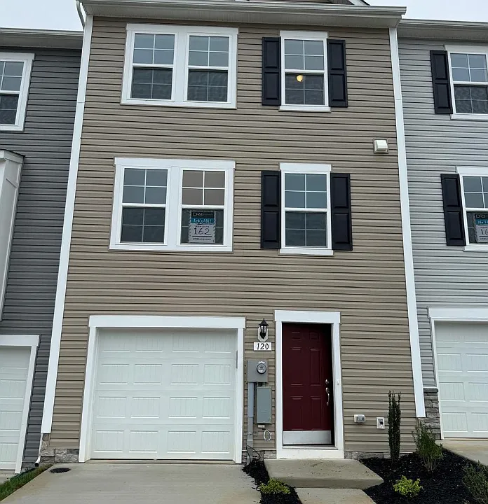 120 Tuxford Rd