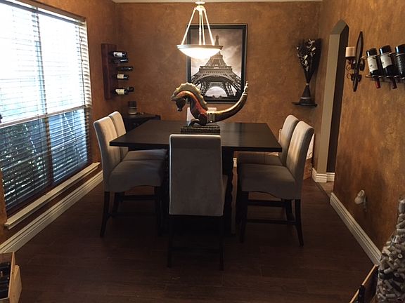 4th image of 5561 Lawnsberry Dr