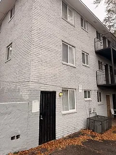 516 Holderness Street Southwest - 5 — Photo 2