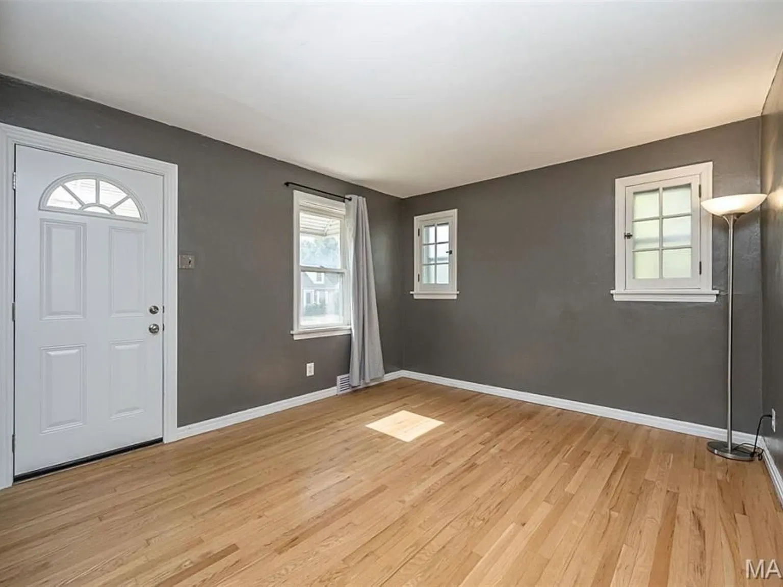 3 bed, 1188 sqft, $1,795 — Photo 3