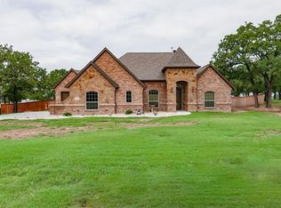 104 Wayward Wind Ln, Springtown, TX 76082