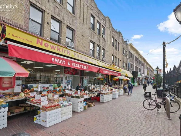 561 East 17th Street image 19 of 20