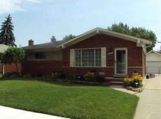 28230 Gilbert Dr, Warren, MI 48093