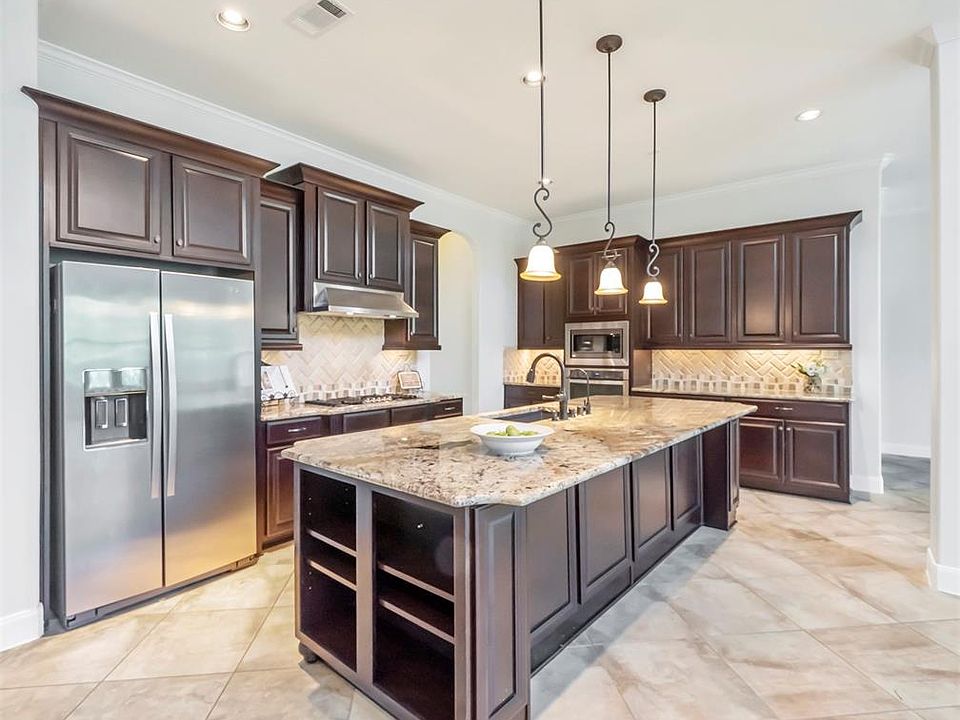 1st image of 63 High Bank Dr