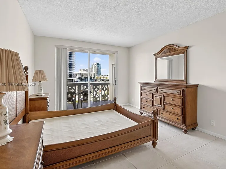 1817 S Ocean Dr #Penthouse 19 — Photo 20