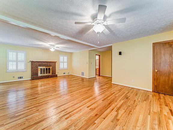5th image of 2770 Idlewood Dr