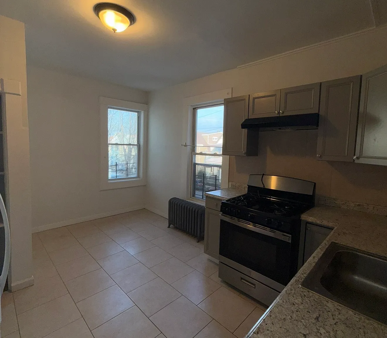 3 bed, $2,250 — Photo 2